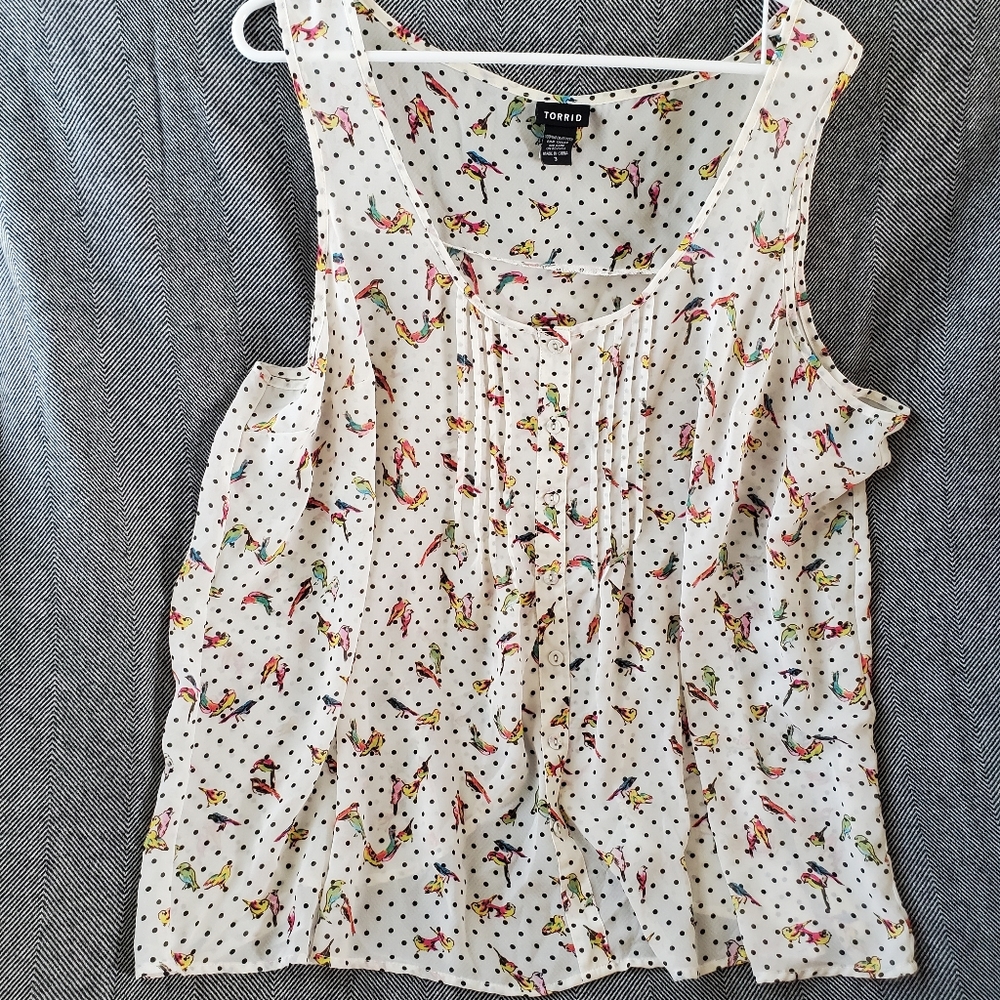 Two TORRID tops! Size 3 🌸
